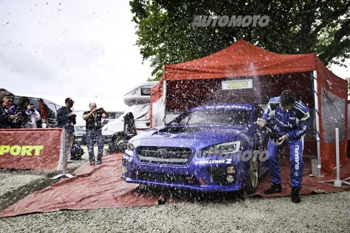 Subaru WRX STi: nuovo record all'Isola di Man sul tracciato del TT (9)