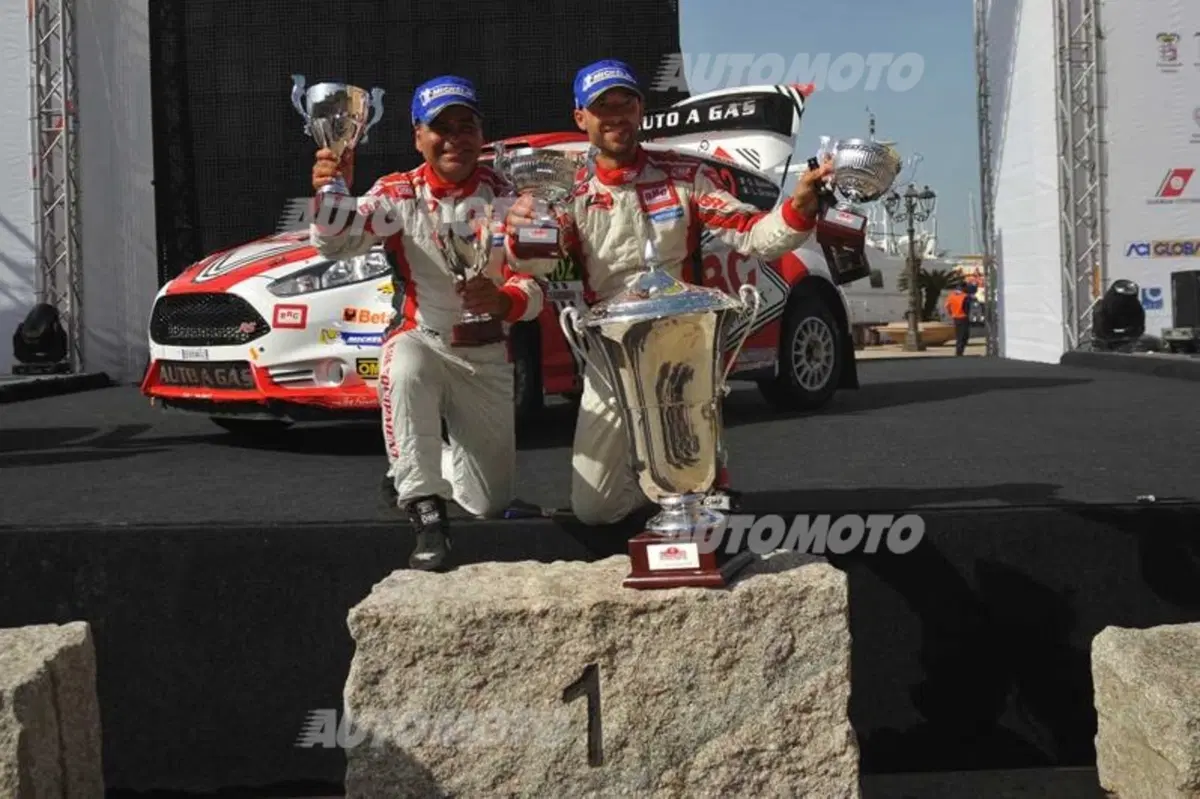 Rally Italia Sardegna. CIR chiuso, Vince Basso. (BRC Ford GPL) (5)