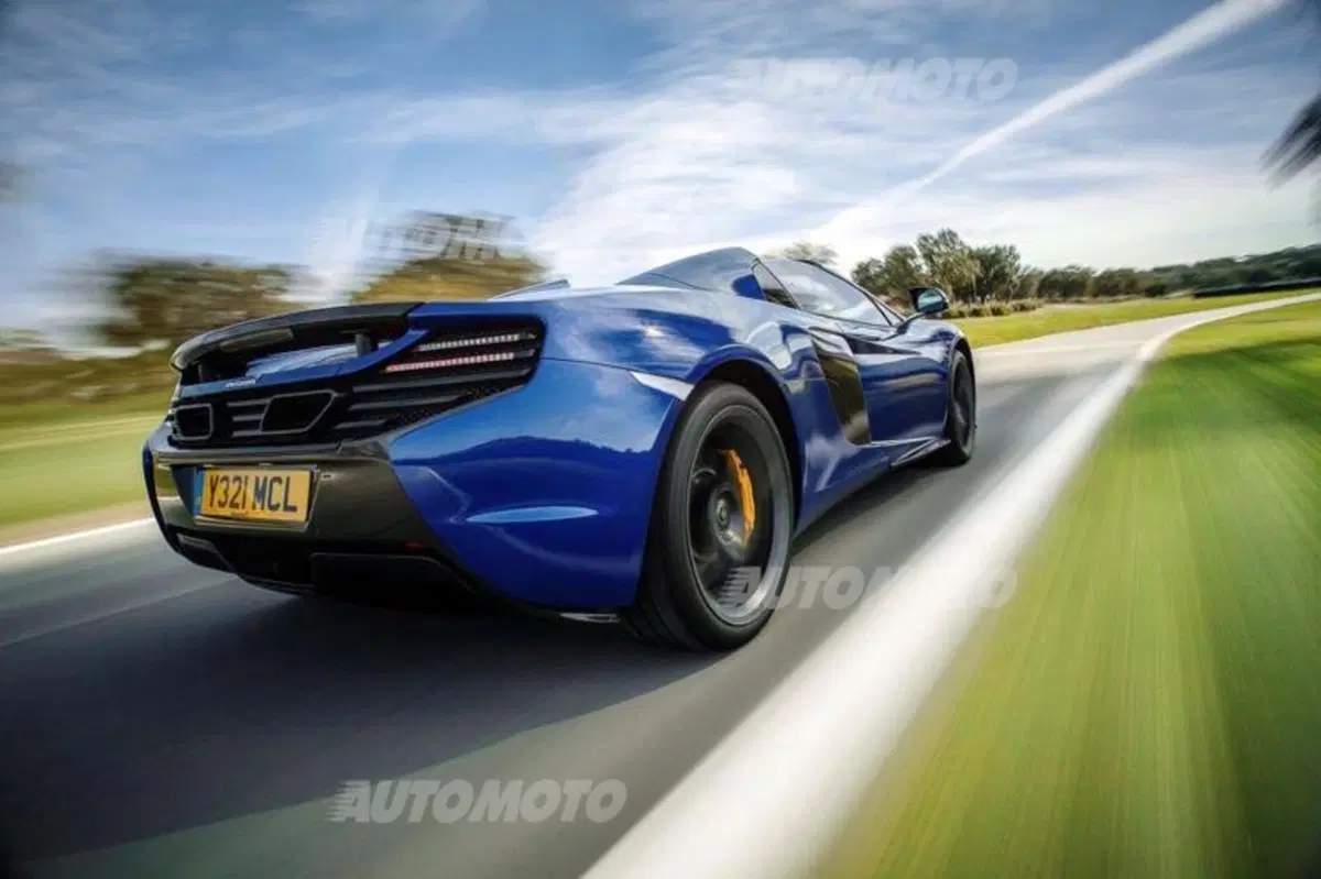 McLaren 650S Spider (11)