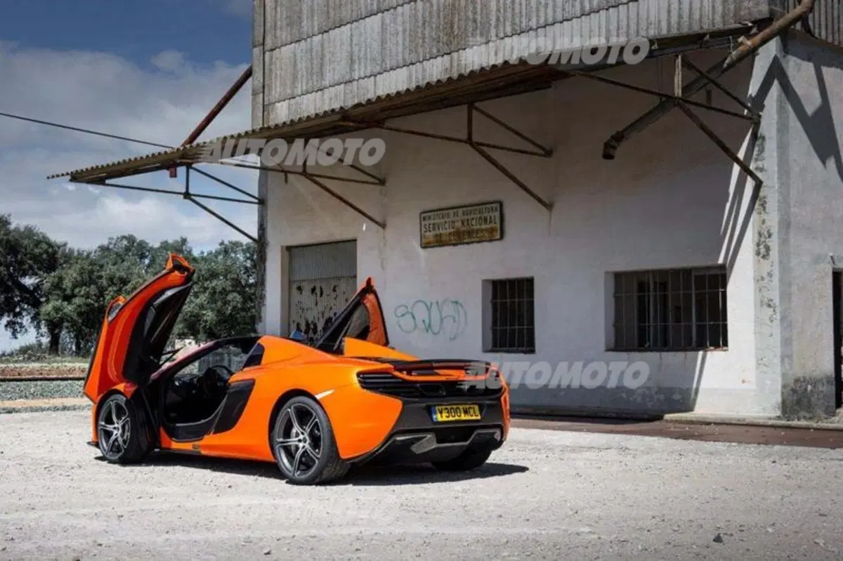 McLaren 650S Spider (20)