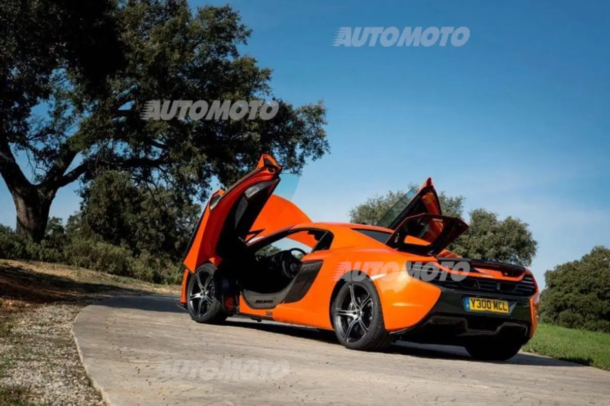 McLaren 650S Spider (21)