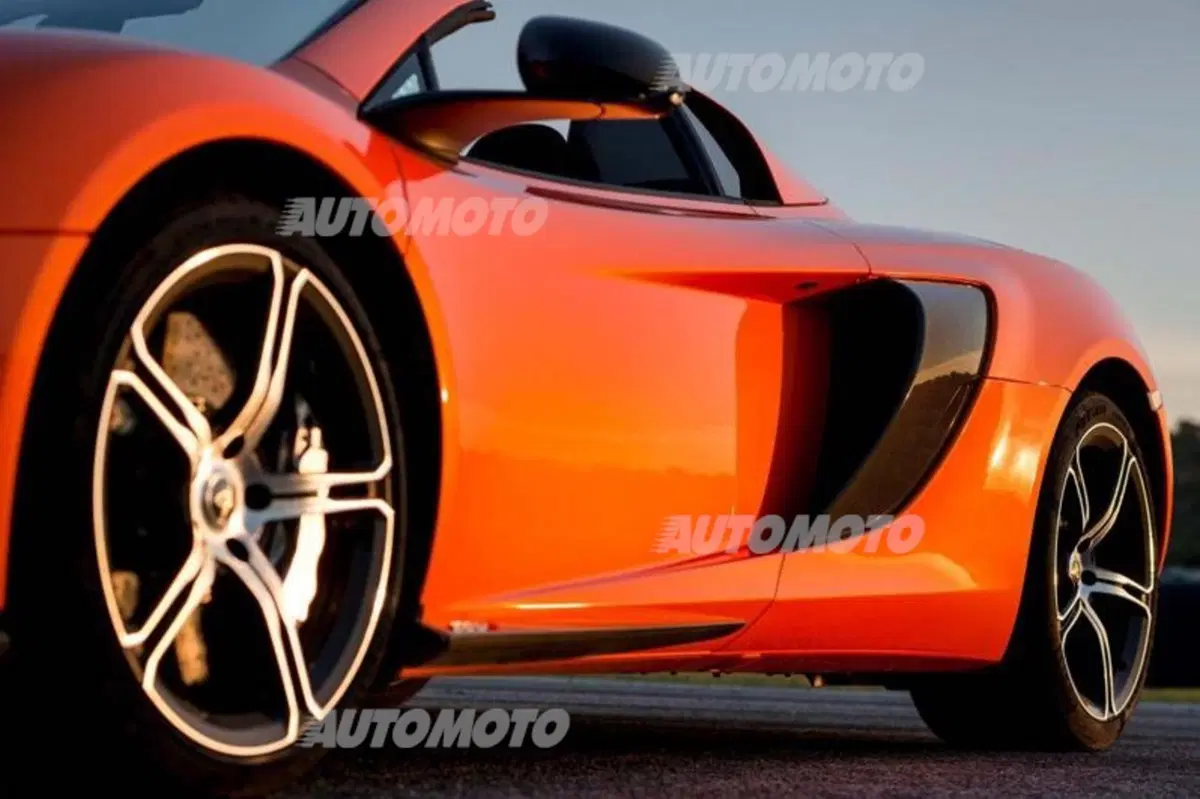 McLaren 650S Spider (32)