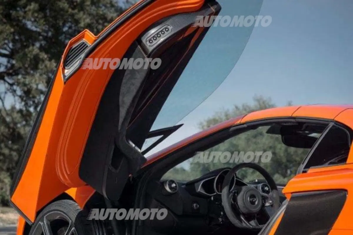McLaren 650S Spider (35)