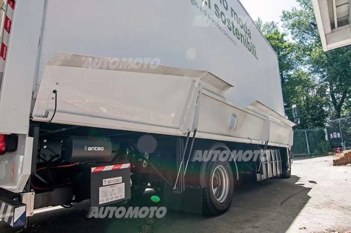 Smith Newton: il primo camion elettrico in Italia. Quali sono limiti e potenzialità? (10)