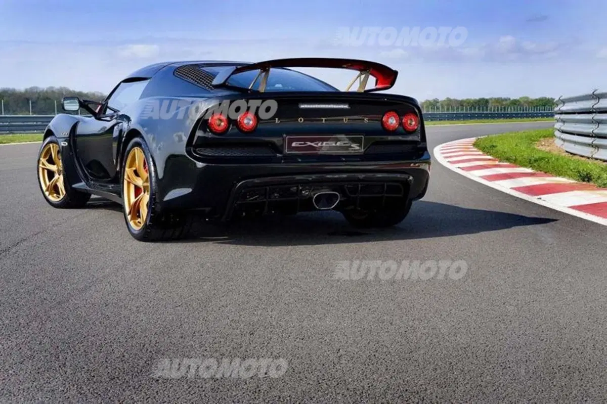 Lotus Exige LF1: 81 esemplari per celebrare la presenza in F1 (4)