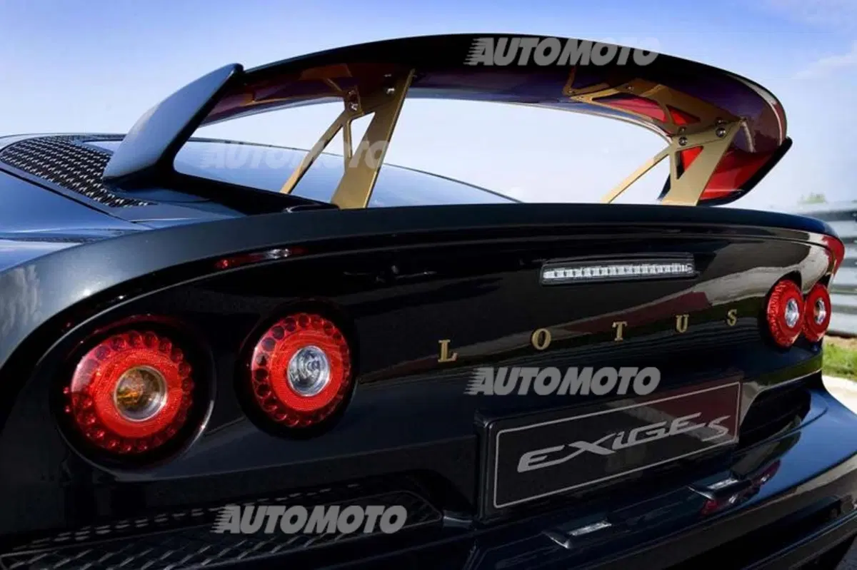 Lotus Exige LF1: 81 esemplari per celebrare la presenza in F1 (6)
