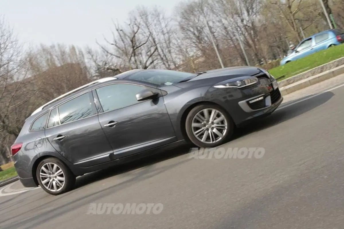 Renault Mégane SporTour (12)