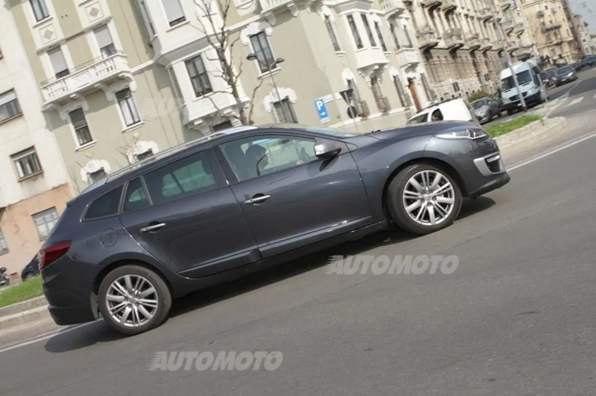 Renault Mégane SporTour (16)