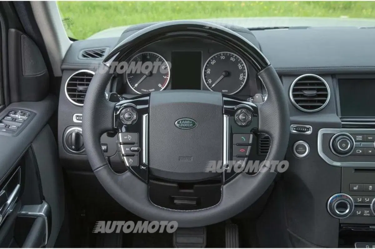 Land Rover Discovery 2015: lievi ritocchi per diventare ancora più raffinata (15)