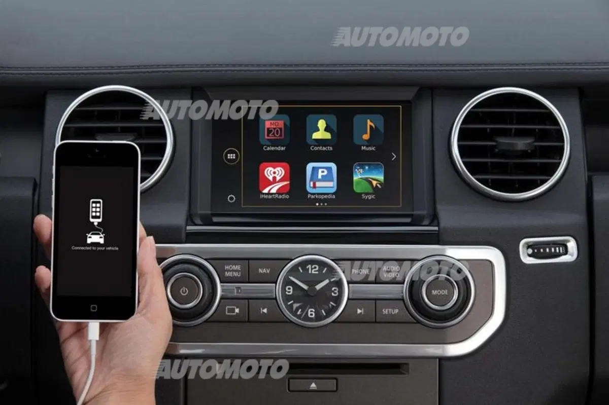 Land Rover Discovery 2015: lievi ritocchi per diventare ancora più raffinata (16)
