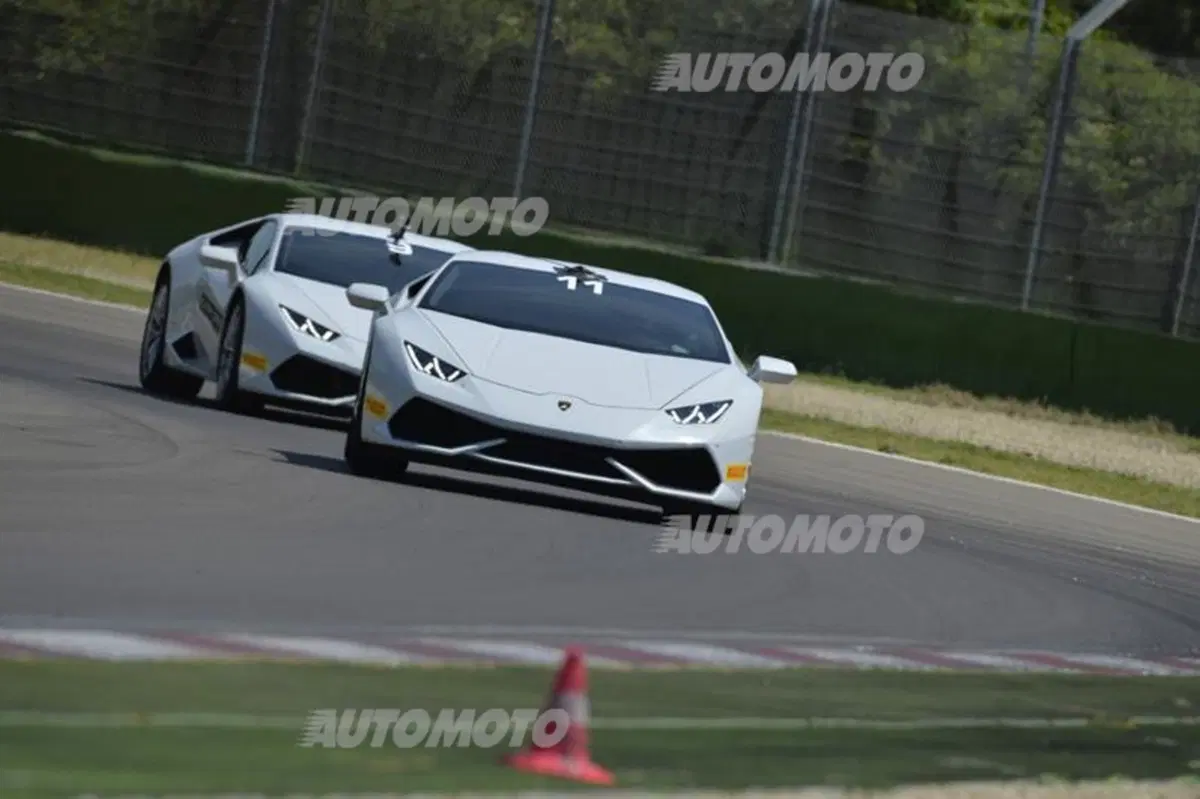 Accademia Lamborghini: a lezione di guida con Huracán e Aventador (3)
