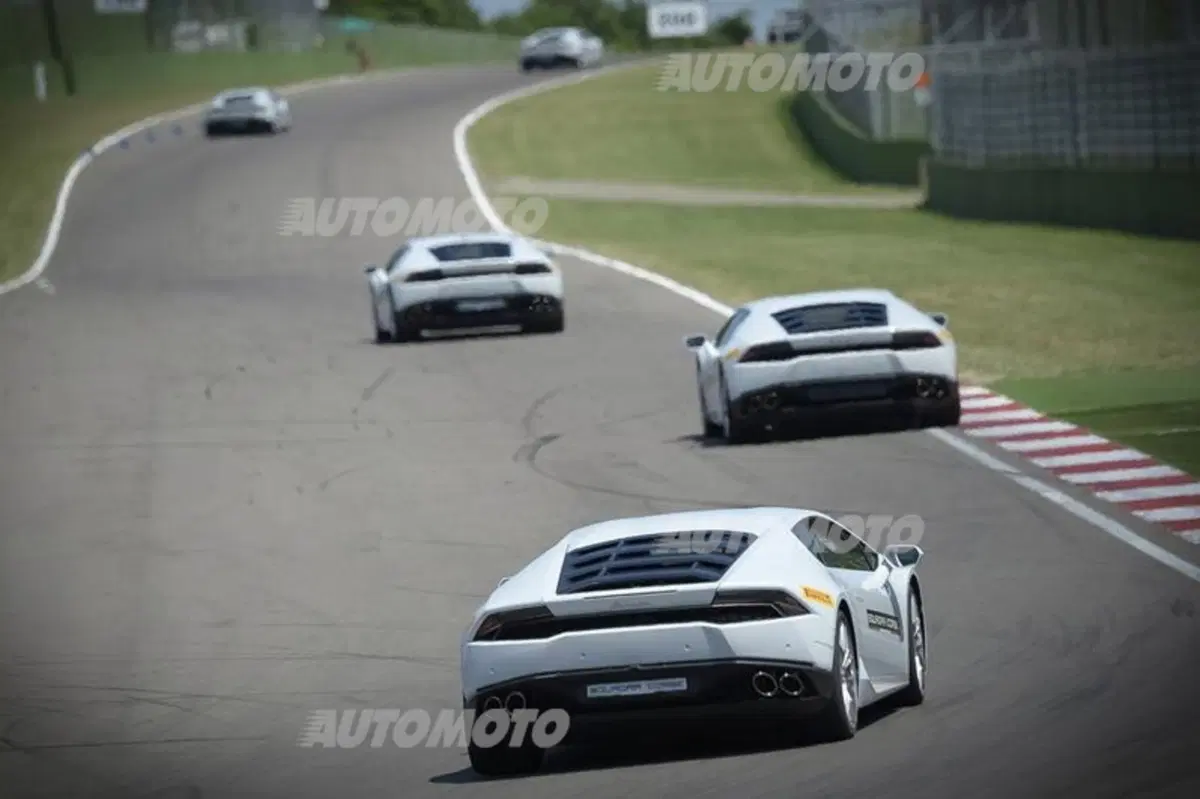 Accademia Lamborghini: a lezione di guida con Huracán e Aventador (7)