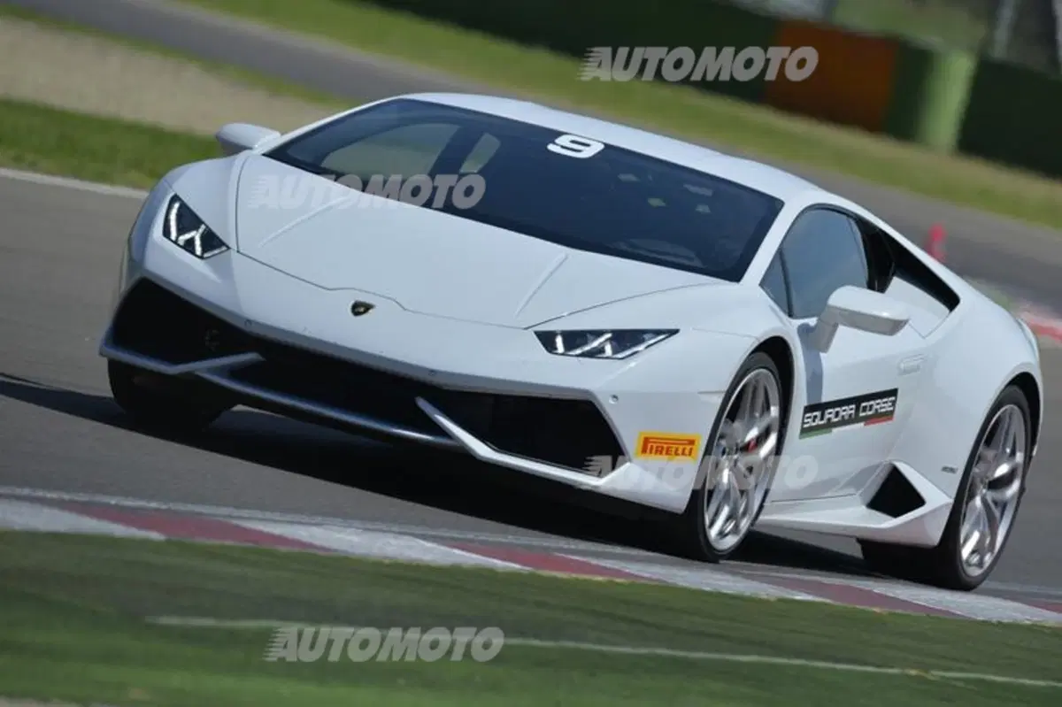 Accademia Lamborghini: a lezione di guida con Huracán e Aventador (32)