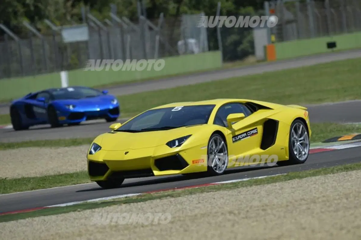 Accademia Lamborghini: a lezione di guida con Huracán e Aventador (42)