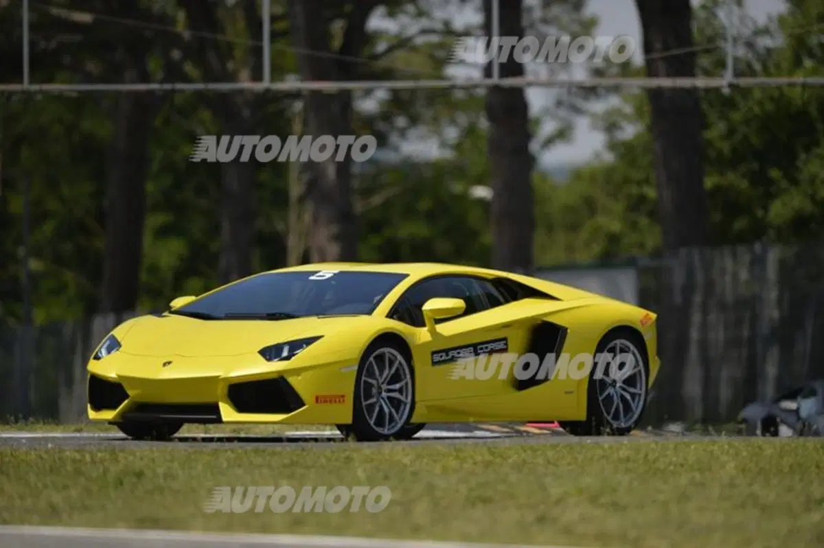 Accademia Lamborghini: a lezione di guida con Huracán e Aventador (43)