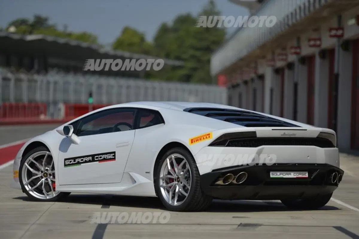 Accademia Lamborghini: a lezione di guida con Huracán e Aventador (50)