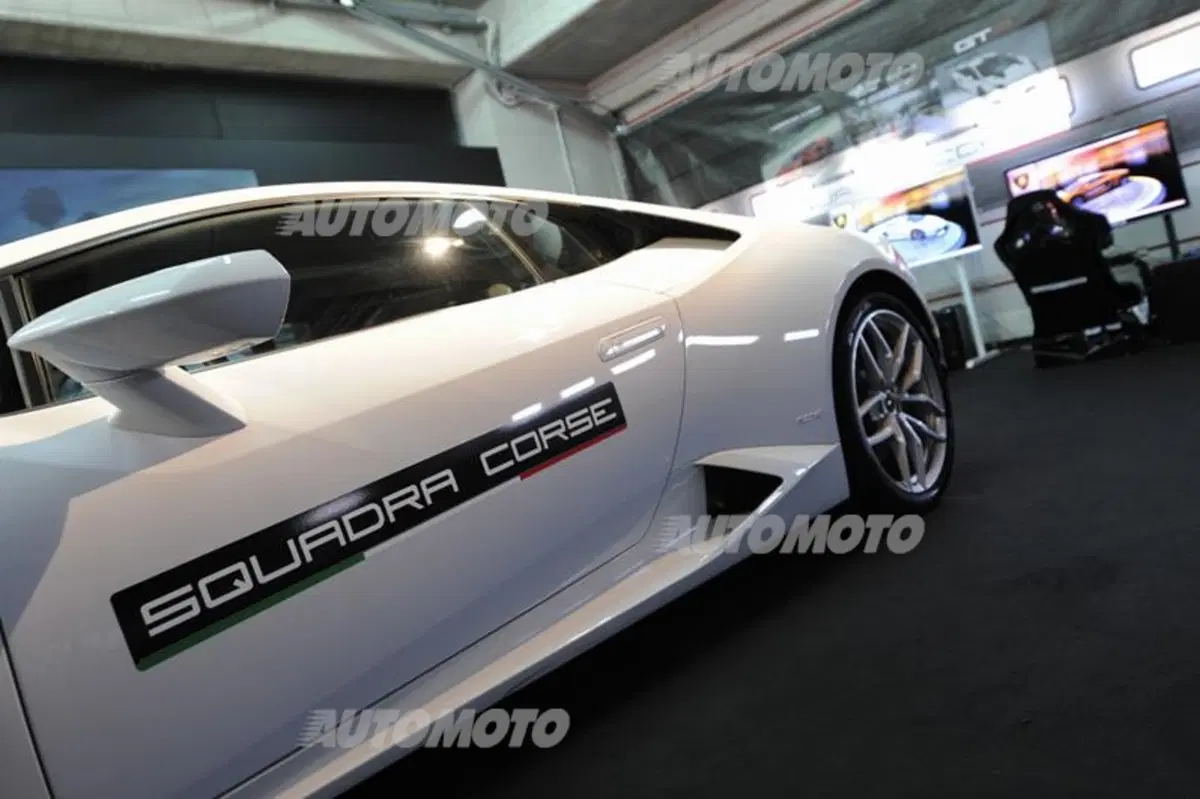 Accademia Lamborghini: a lezione di guida con Huracán e Aventador (52)