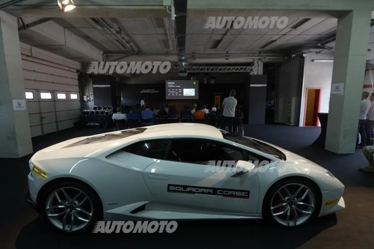 Accademia Lamborghini: a lezione di guida con Huracán e Aventador (57)