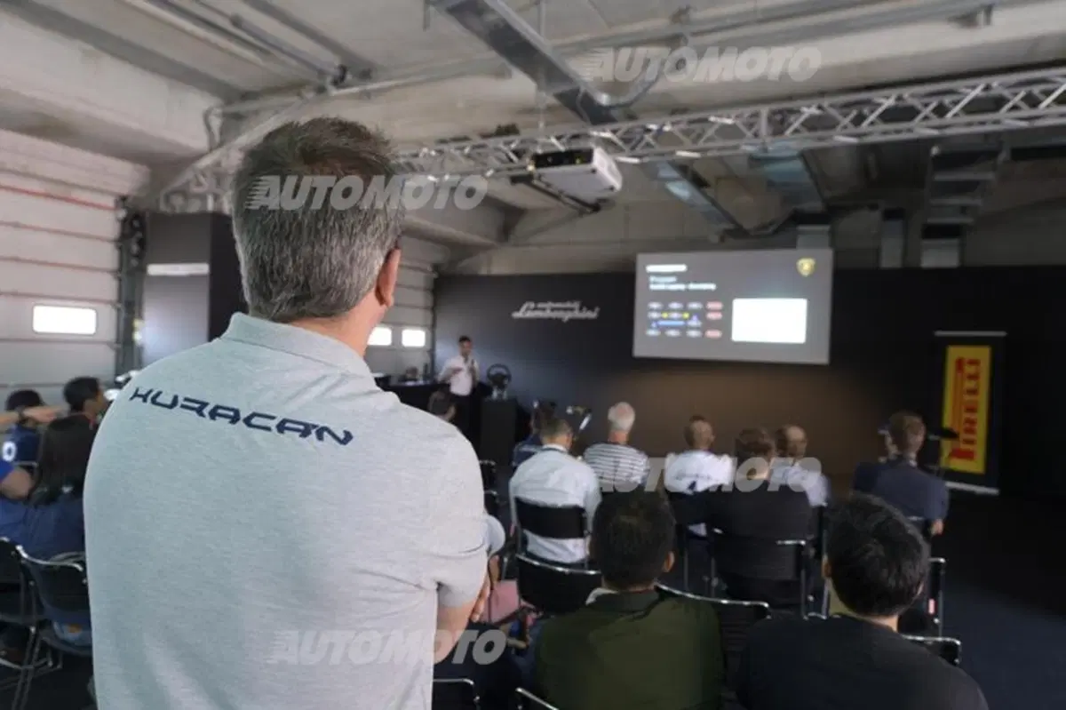 Accademia Lamborghini: a lezione di guida con Huracán e Aventador (70)