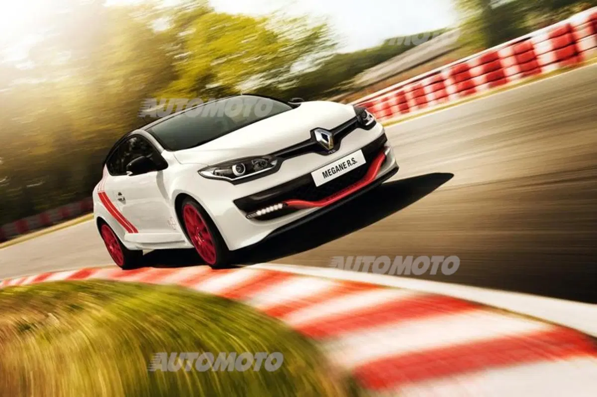 Renault Mégane RS 275 Trophy-R: nuovo, incredibile record al Nürburgring