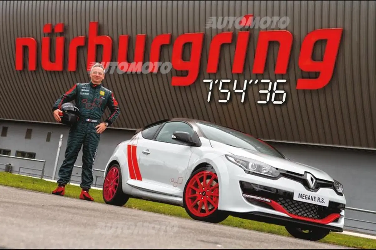 Renault Mégane RS 275 Trophy-R: nuovo, incredibile record al Nürburgring (6)