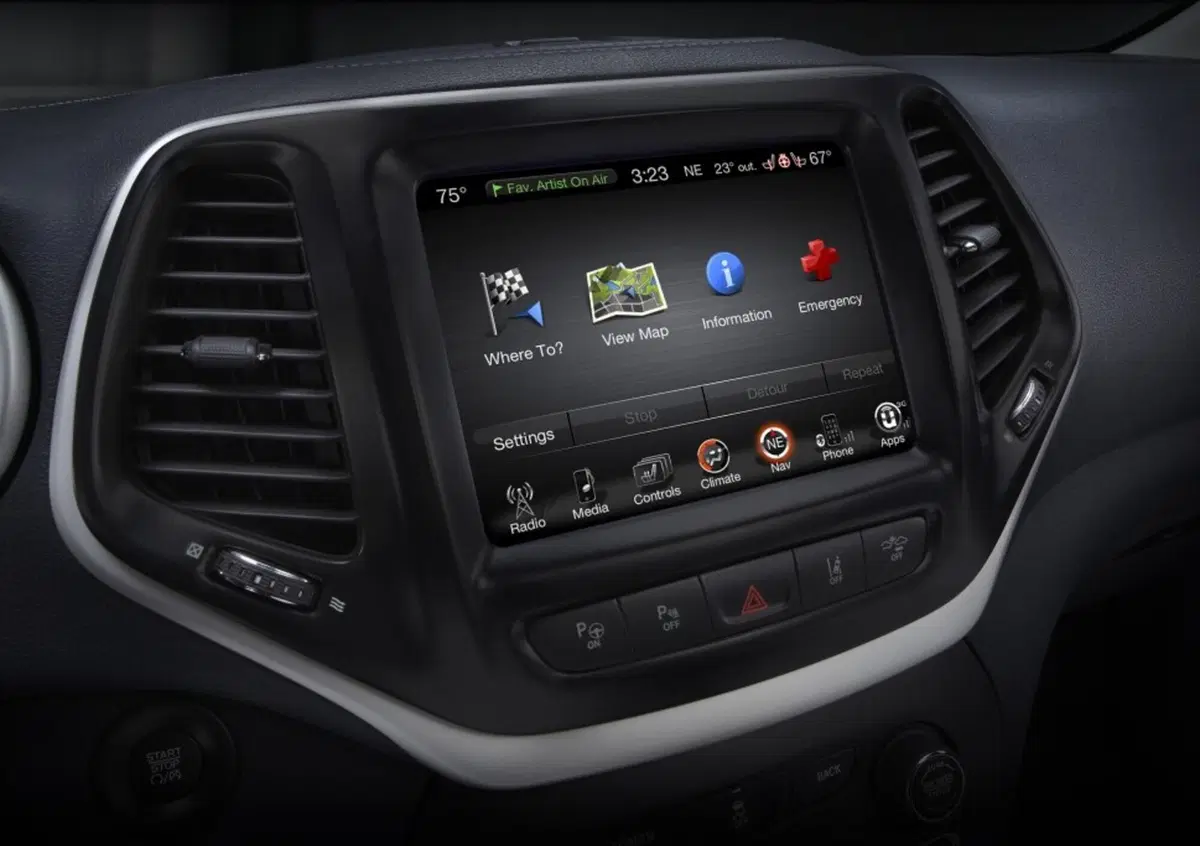 Uconnect 4.0: per FCA e Google sar&agrave; l'inizio dell'"auto-Android"