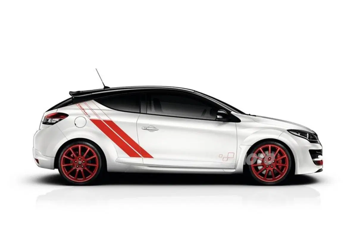 Renault Mégane RS 275 Trophy-R: nuovo, incredibile record al Nürburgring (28)