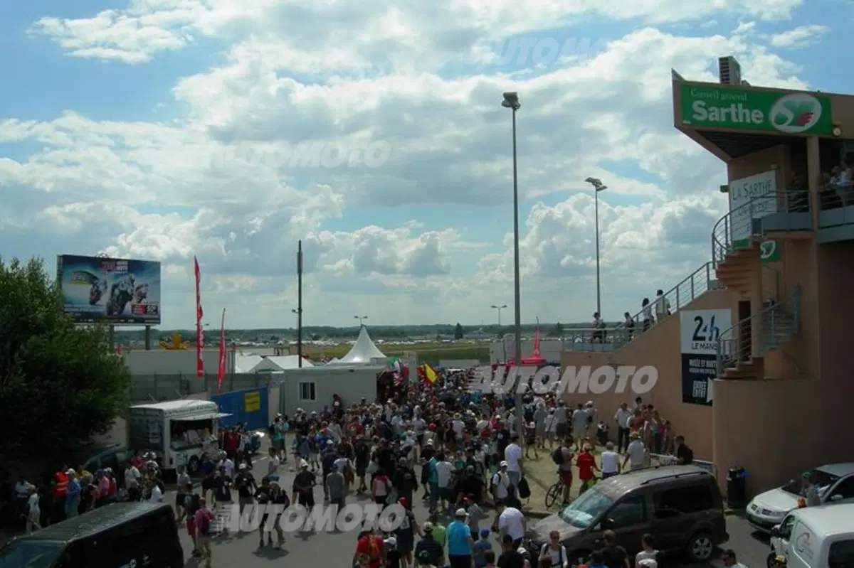 24 Ore di Le Mans: l'atmosfera unica che si respira alla Sarthe (23)
