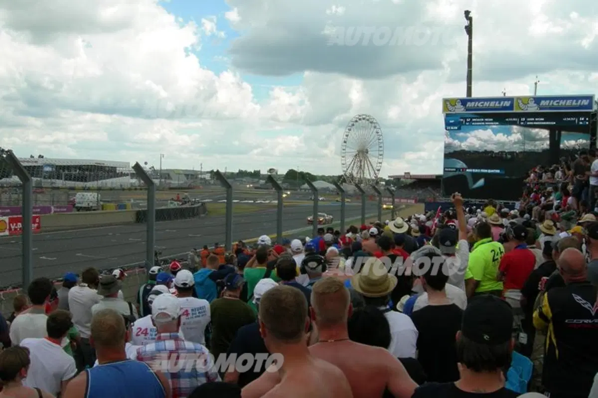 24 Ore di Le Mans: l'atmosfera unica che si respira alla Sarthe (30)