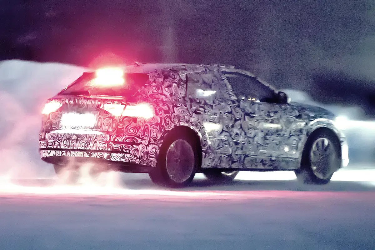 Audi Q8: spiati i test dell'anti BMW X6 e Mercedes GLE coupé (4)