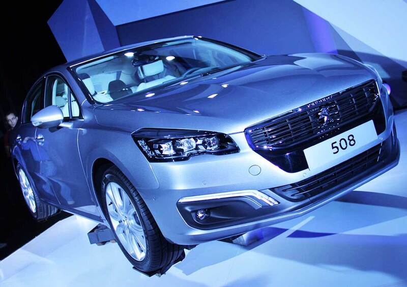 Peugeot 508 restyling: nuovi motori e look in salsa led