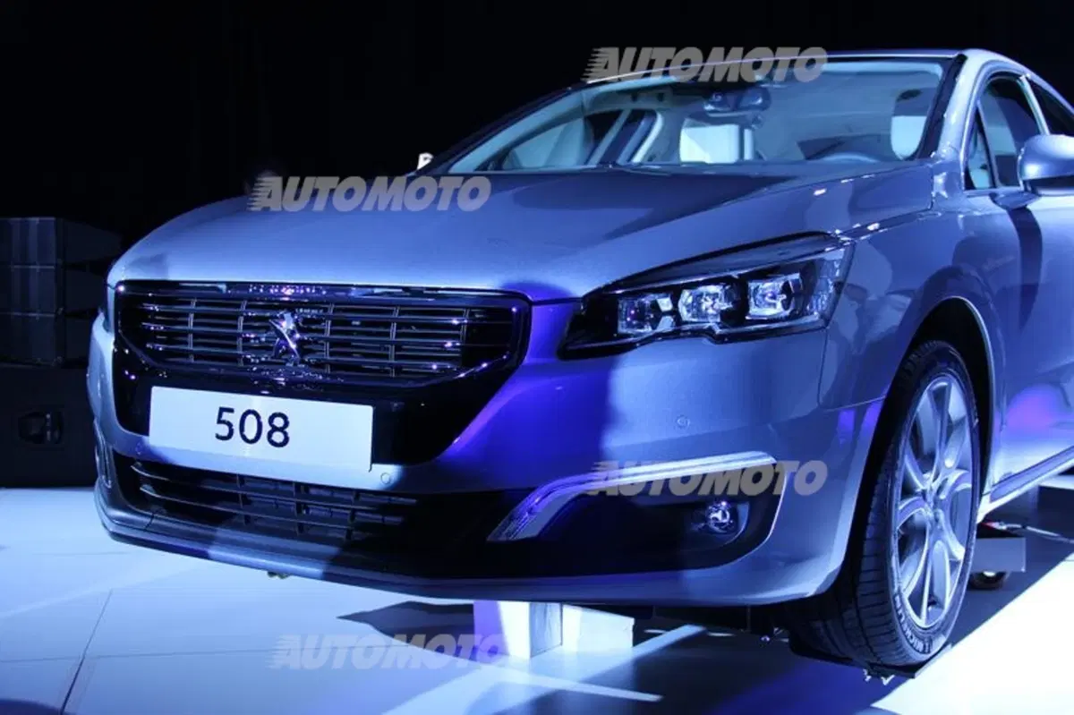 Peugeot 508 restyling: nuovi motori e look in salsa led (8)