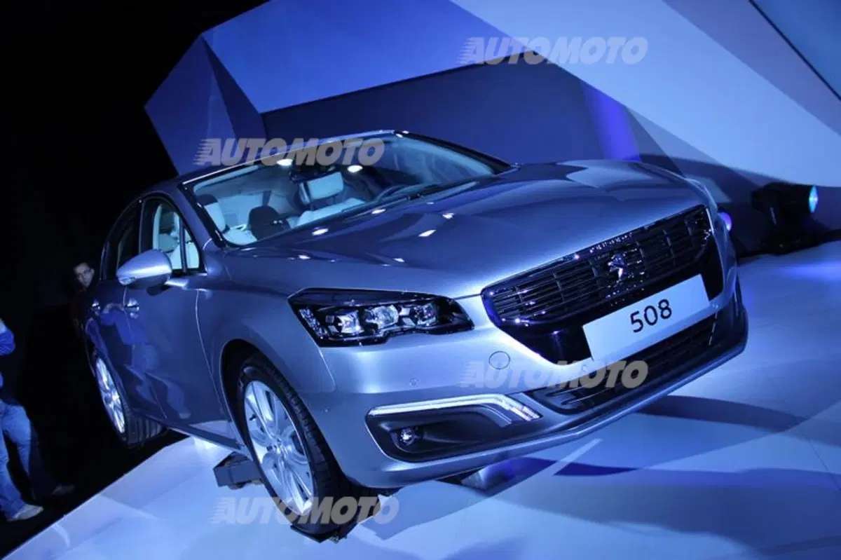 Peugeot 508 restyling: nuovi motori e look in salsa led (14)