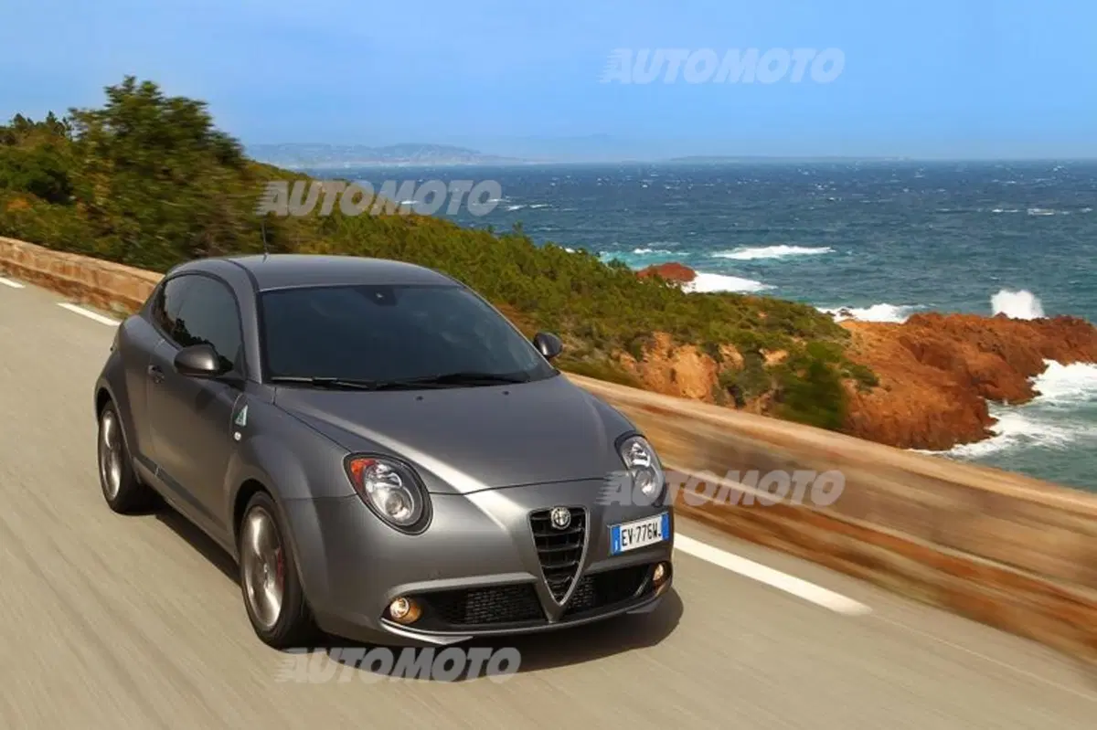 Alfa Romeo MiTo Quadrifoglio Verde (12)