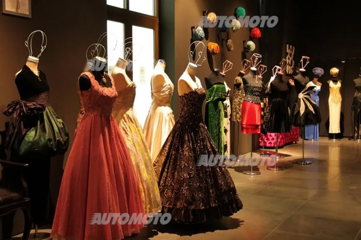 Museo dell'Automobile di Malaga: quando auto e arte si fondono (5)