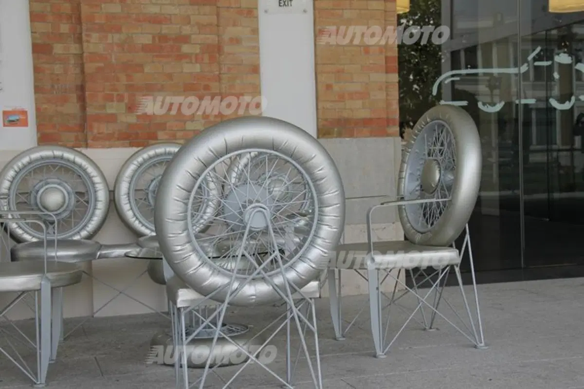 Museo dell'Automobile di Malaga: quando auto e arte si fondono (18)