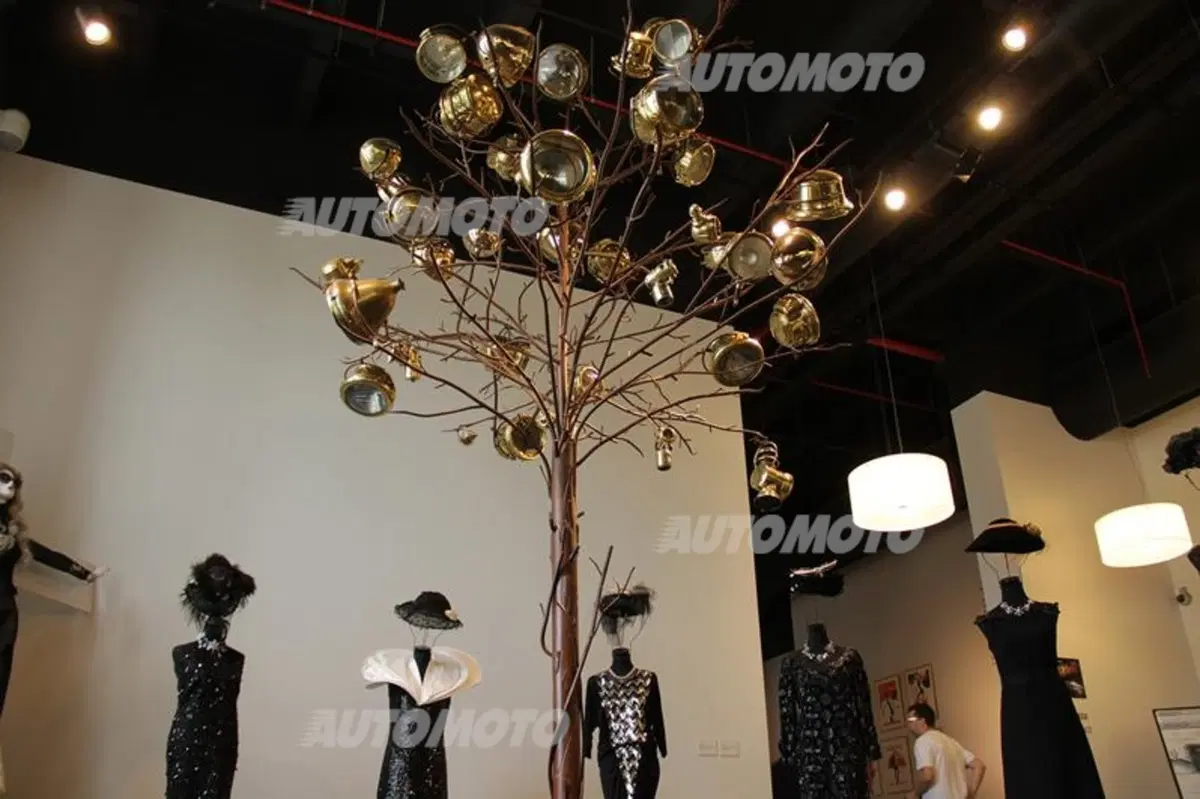 Museo dell'Automobile di Malaga: quando auto e arte si fondono (22)