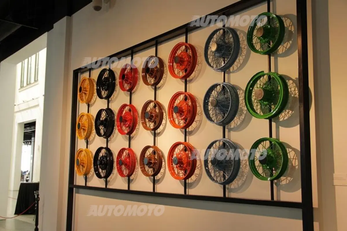Museo dell'Automobile di Malaga: quando auto e arte si fondono (37)