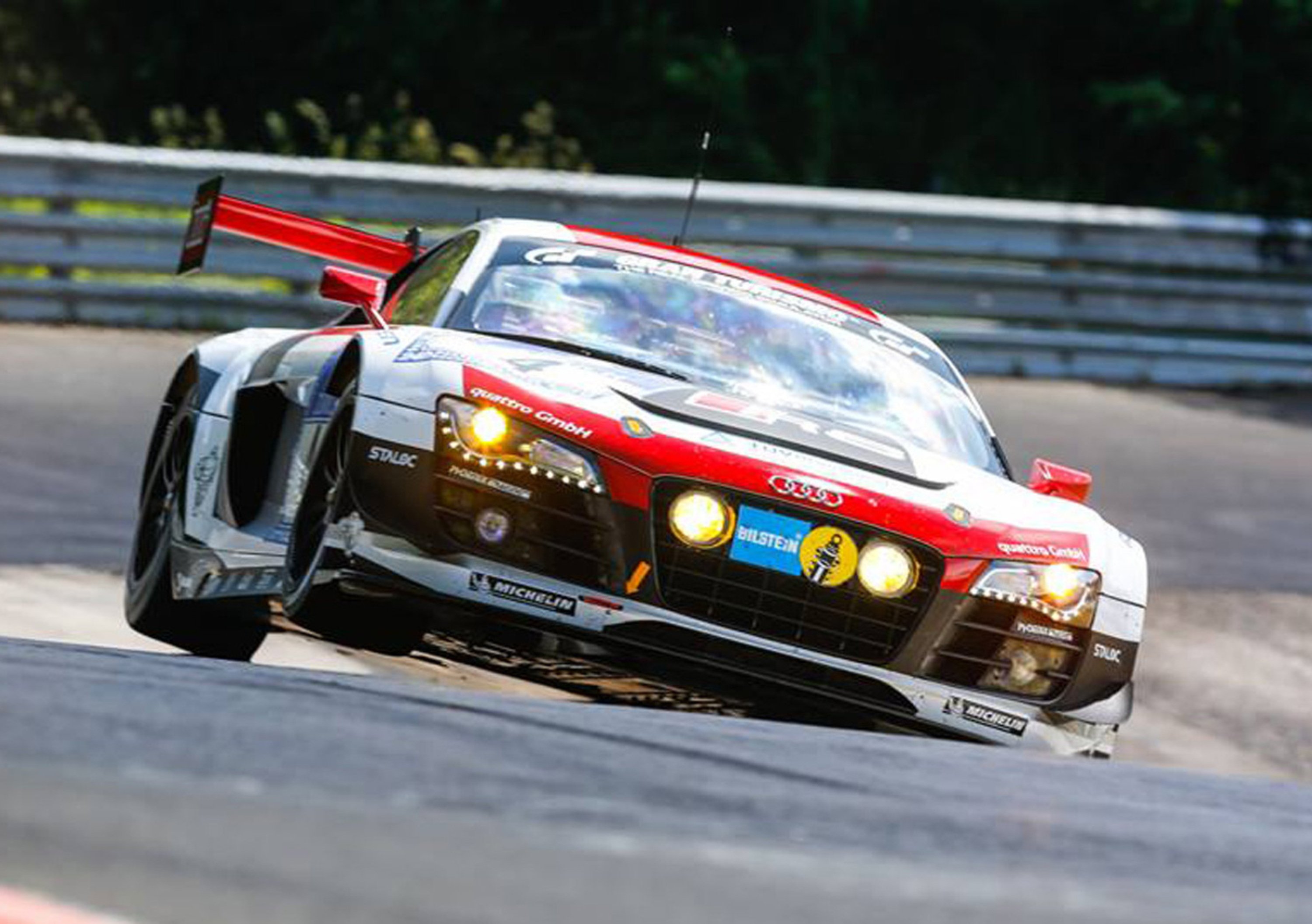24 Ore del N&uuml;rburgring: vince l&#039;Audi R8 LMS ultra con una gara perfetta