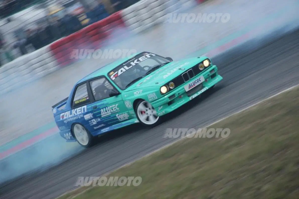 24 Ore del Nürburgring: scaldiamo i muscoli (e le gomme) con il Falken Drift Team (17)