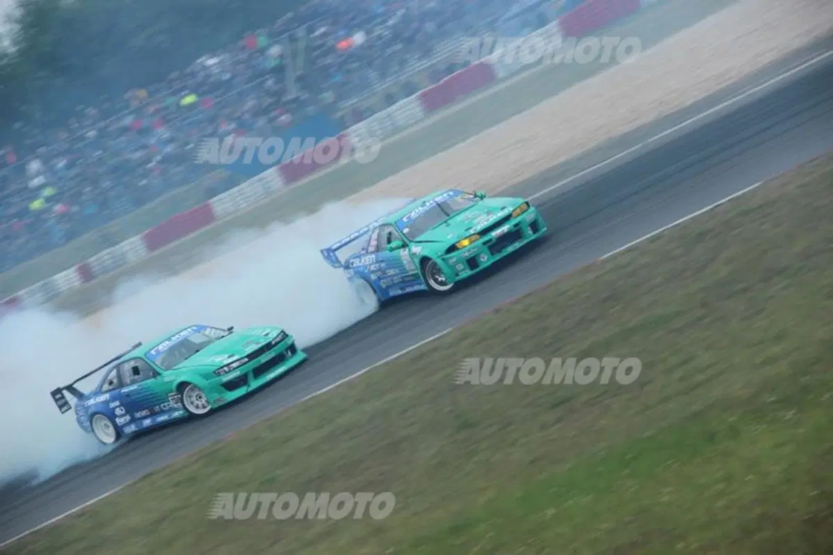 24 Ore del Nürburgring: scaldiamo i muscoli (e le gomme) con il Falken Drift Team (18)