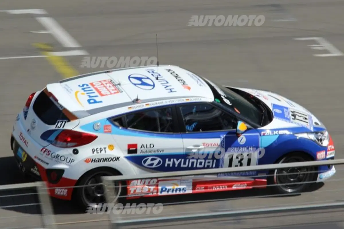 Tutte le auto della 24 Ore del Nürburgring: dalla McLaren MP4 alla... Opel Manta! (11)