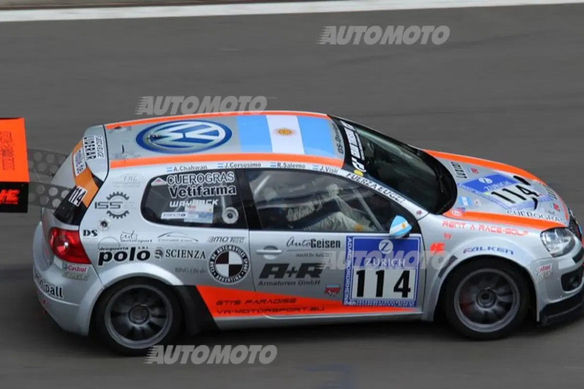 Tutte le auto della 24 Ore del Nürburgring: dalla McLaren MP4 alla... Opel Manta! (21)