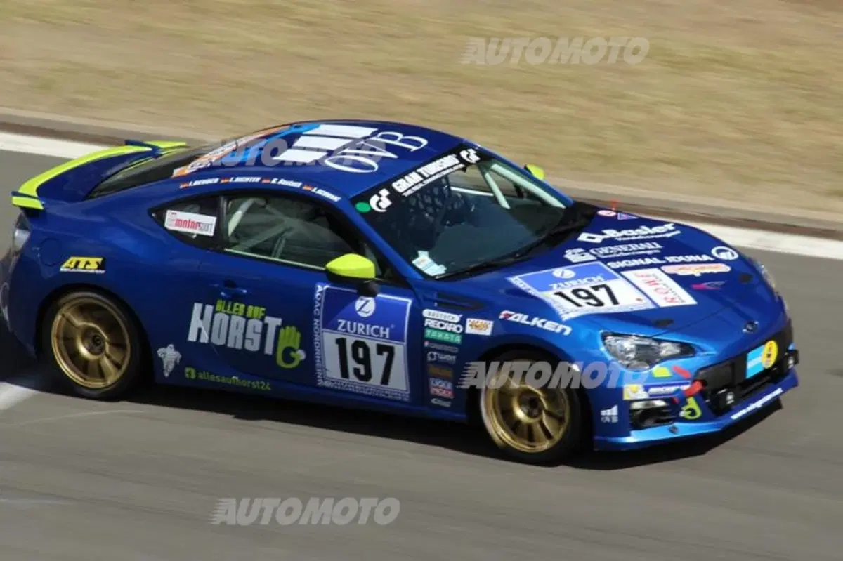 Tutte le auto della 24 Ore del Nürburgring: dalla McLaren MP4 alla... Opel Manta! (42)