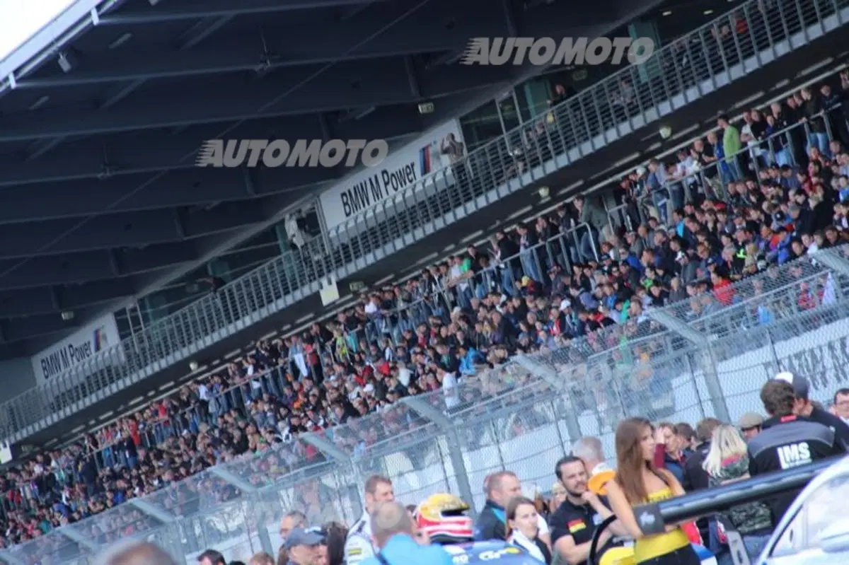 La magia della 24 Ore del Ring: cosa spinge 205.000 persone alla Nordschleife (3)