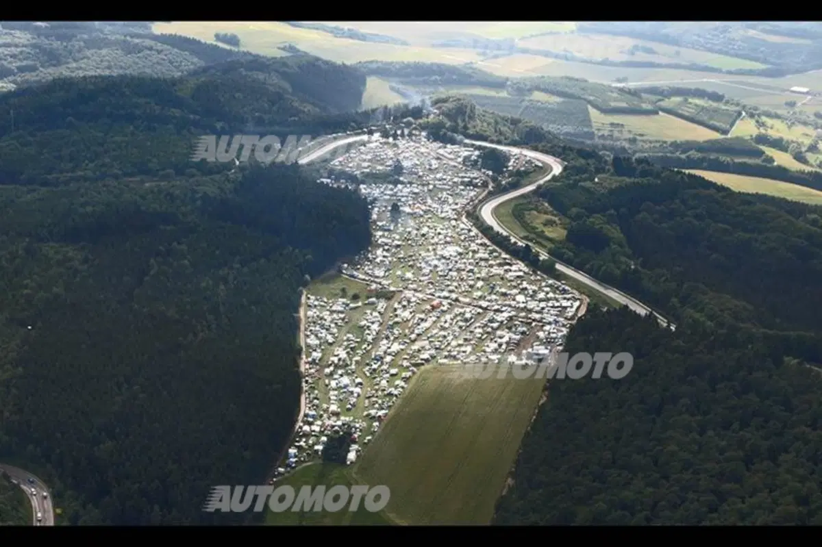 La magia della 24 Ore del Ring: cosa spinge 205.000 persone alla Nordschleife (7)