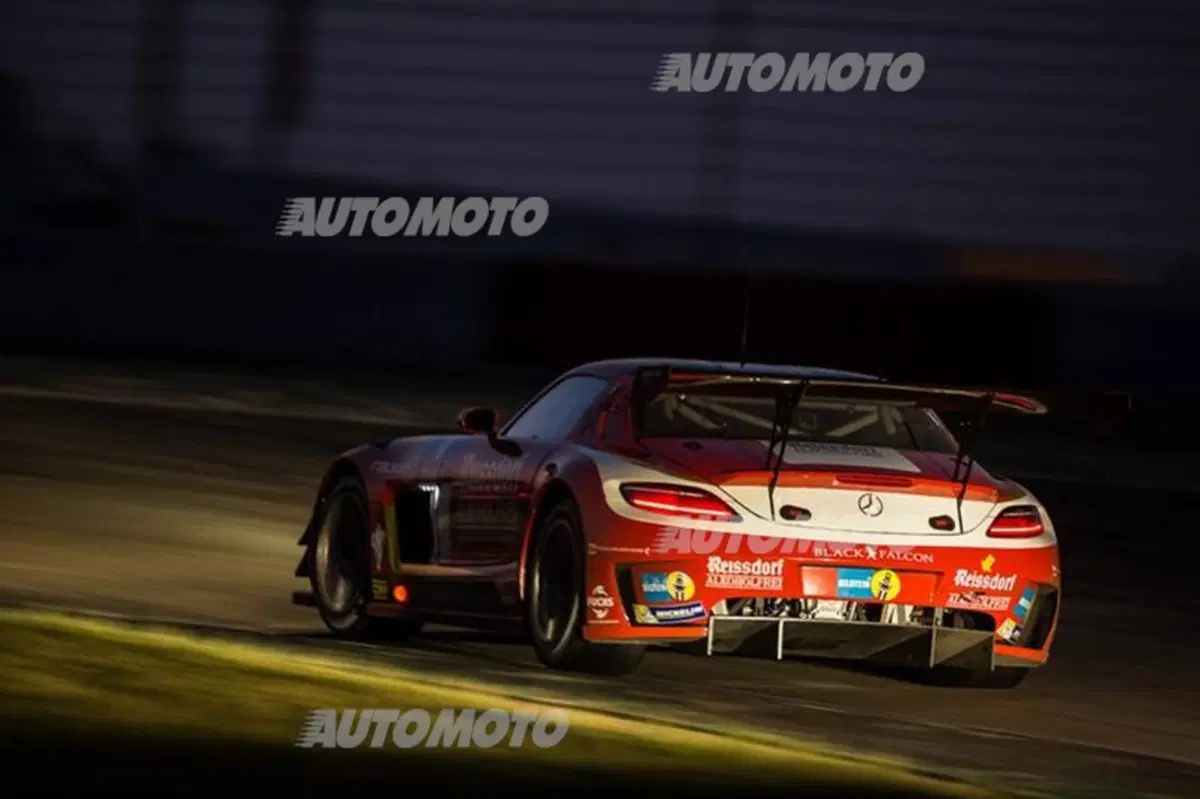La magia della 24 Ore del Ring: cosa spinge 205.000 persone alla Nordschleife (16)