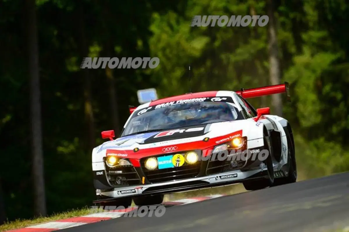 La magia della 24 Ore del Ring: cosa spinge 205.000 persone alla Nordschleife (18)