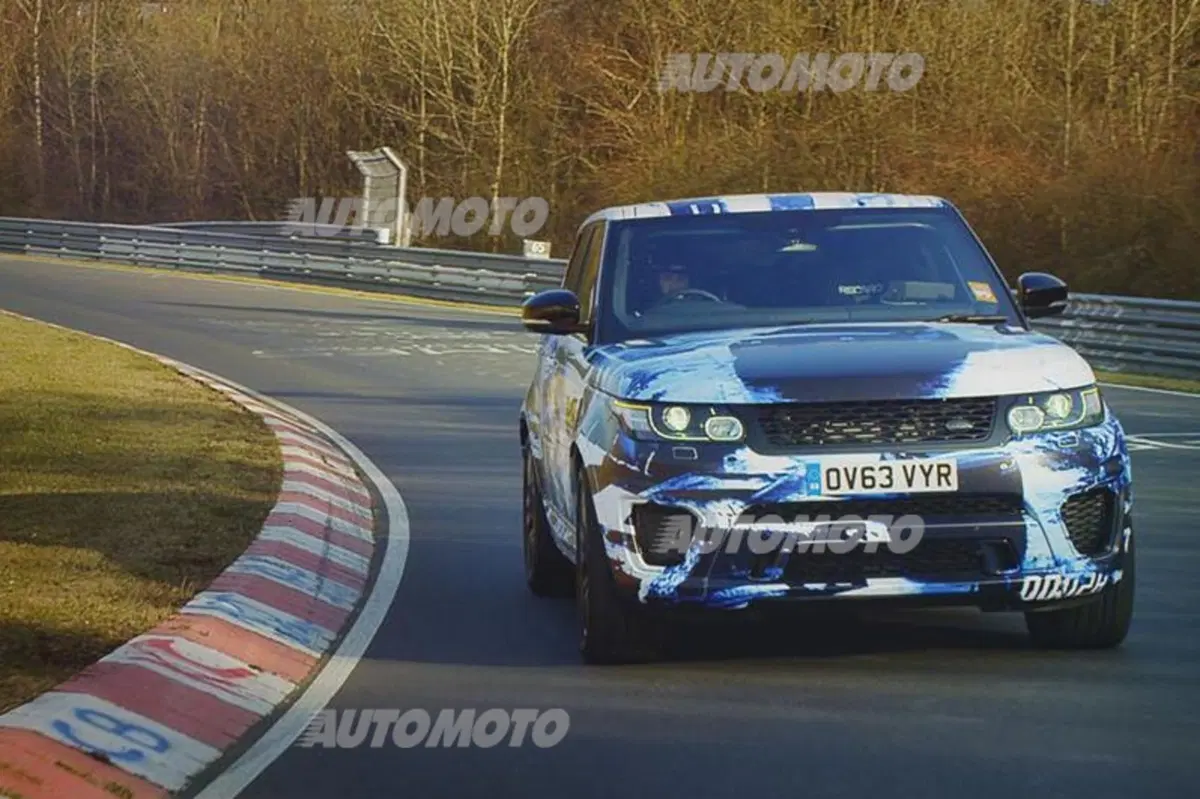 Range Rover Sport SVR: in arrivo la Land Rover più potente della storia