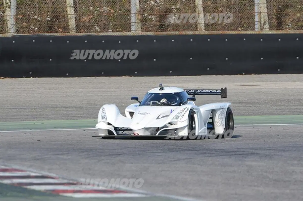 Praga R1 (3)